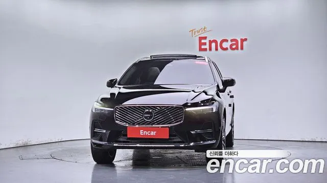 Вольво XC60 — Фото автомобиля 3