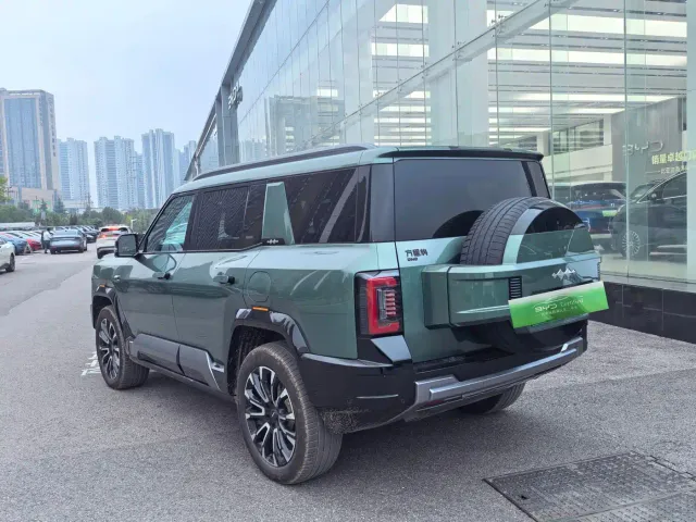 BYD FangChengBao Leopard 8 — Фото автомобиля 8
