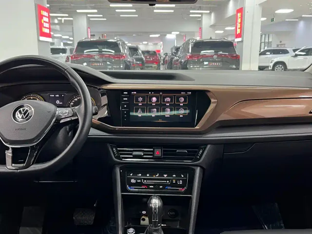 Volkswagen Tharu — Фото автомобиля 6