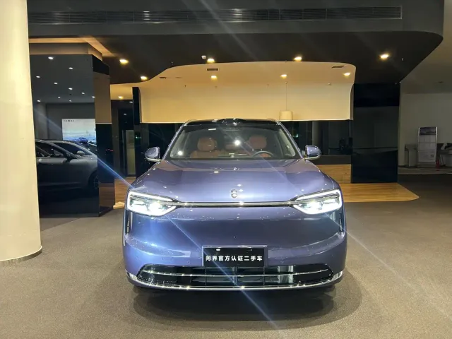 Aito M7 — Фото автомобиля 2