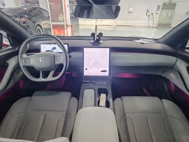 Nio ET5 — Фото автомобиля 4