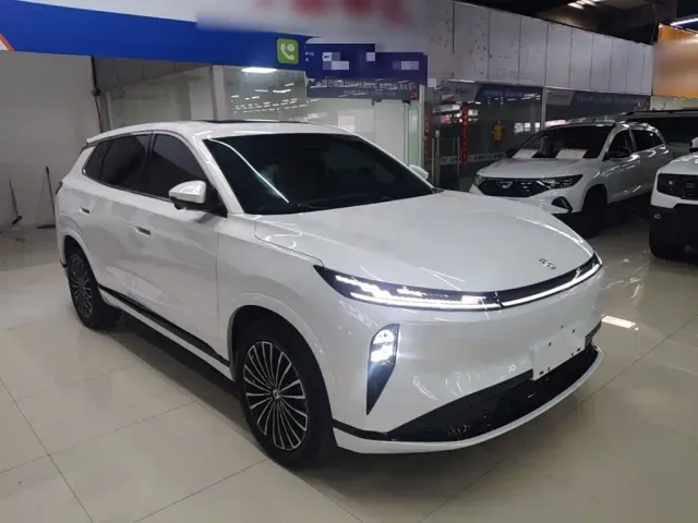 Dongfeng Aeolus L8 — Фото автомобиля 3