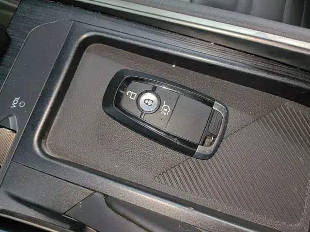 Ford Edge — Фото автомобиля 8