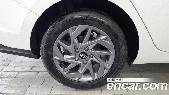 Hyundai AVANTE Новый Avante (CN7) — Фото автомобиля 5