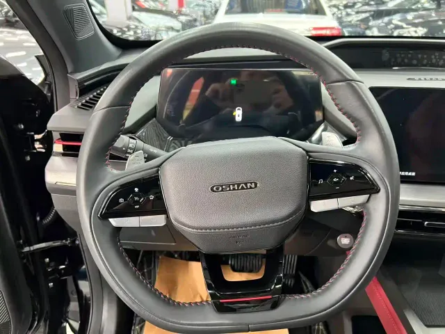 Changan Z6 — Фото автомобиля 12