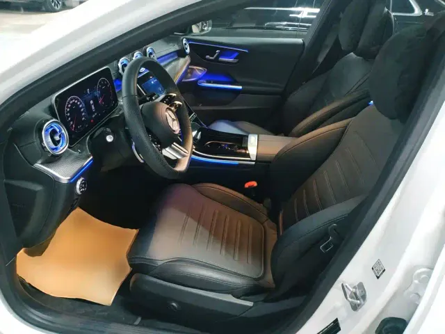 Mercedes-Benz C-Class — Фото автомобиля 14