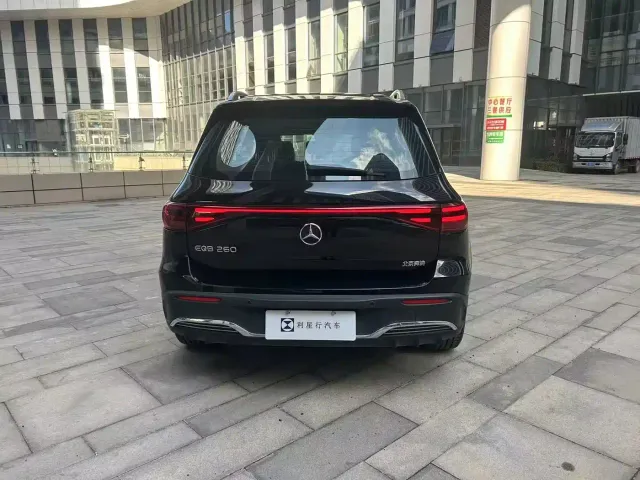 Mercedes-Benz EQB — Фото автомобиля 14
