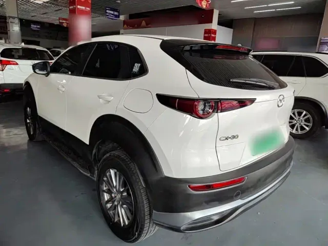 Mazda CX-30 EV — Фото автомобиля 4