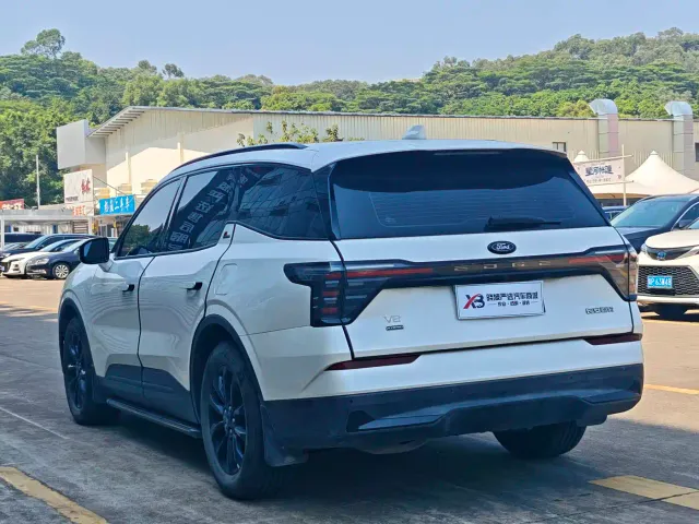 Ford Edge — Фото автомобиля 6