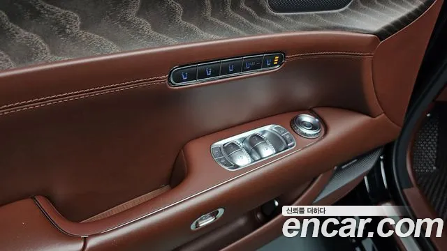 Genesis G90 — Фото автомобиля 16