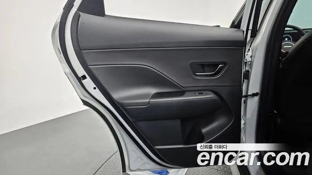 Hyundai Kona SX2 — Фото автомобиля 14