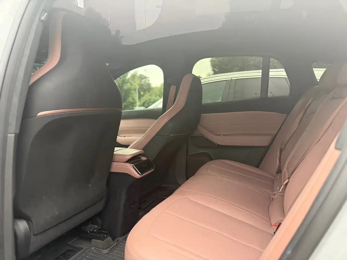 NIO NIO EC6 2024 75kWh — Фото автомобиля 4