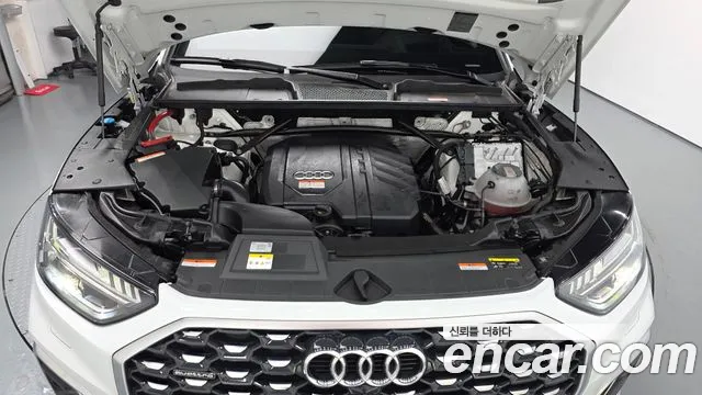 Audi Q5 FY — Фото автомобиля 6