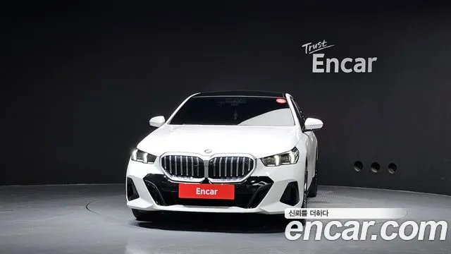 BMW 5-Series — Фото автомобиля 3