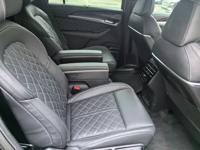 Audi Q6 — Фото автомобиля 6