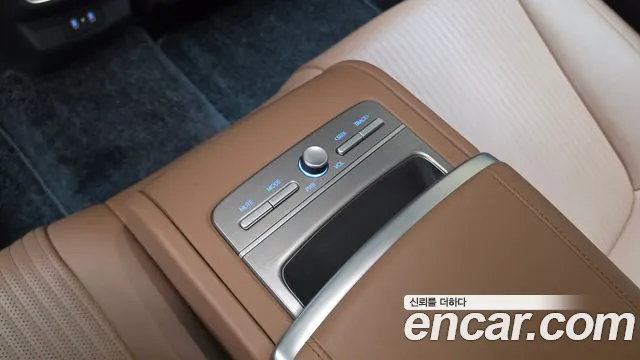Hyundai Grandeur GN7 — Фото автомобиля 26