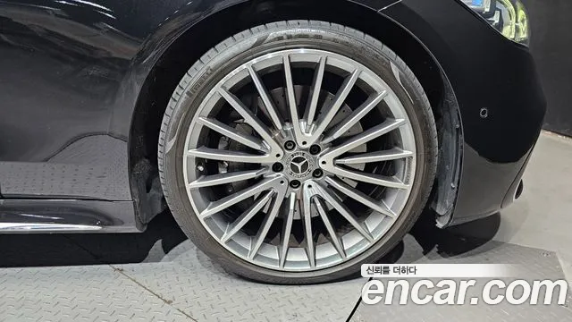 Mercedes-Benz S-Class — Фото автомобиля 20