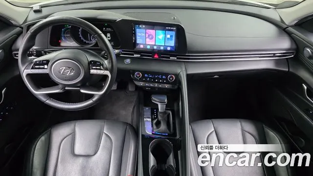 Hyundai Avante CN7 — Фото автомобиля 10