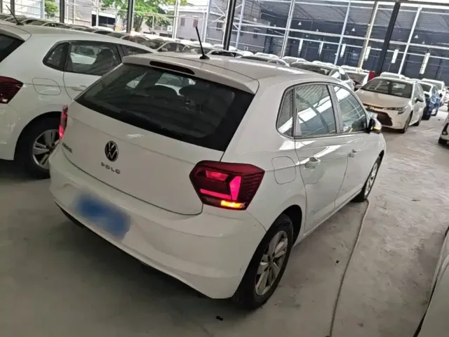 Volkswagen Polo — Фото автомобиля 6