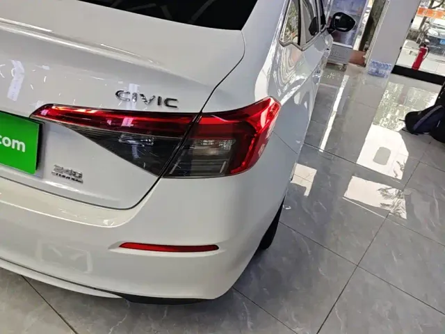 Honda Civic — Фото автомобиля 7