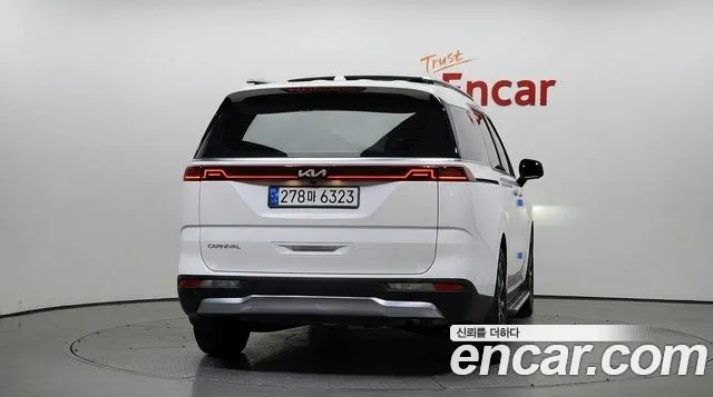 Kia Carnival 4th Gen — Фото автомобиля 4