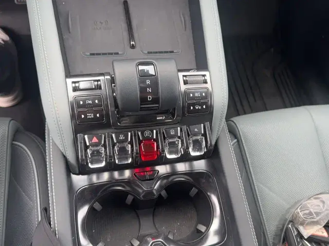 BYD FangChengBao Leopard 5 — Фото автомобиля 5