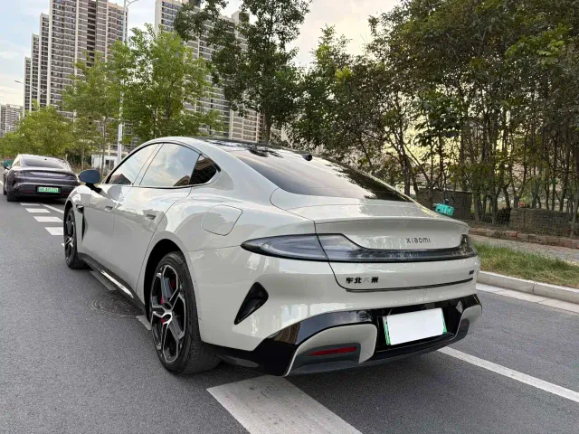 Xiaomi SU7 — Фото автомобиля 7