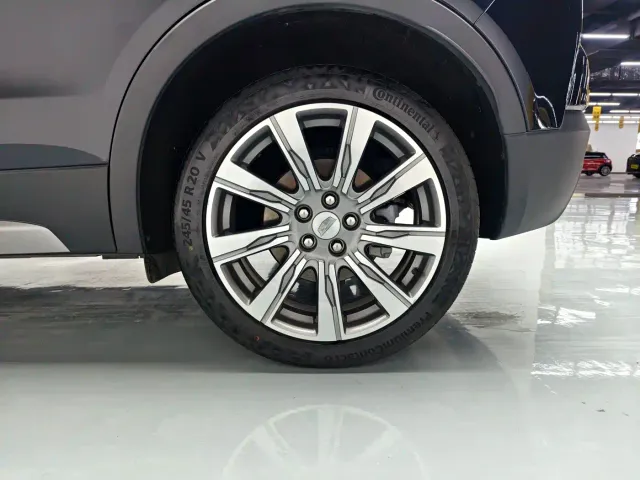 Cadillac XT4 — Фото автомобиля 8