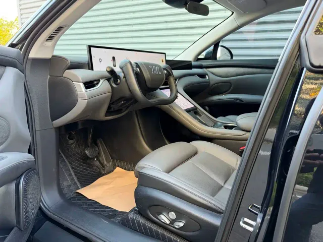 IM Motors LS6 — Фото автомобиля 6