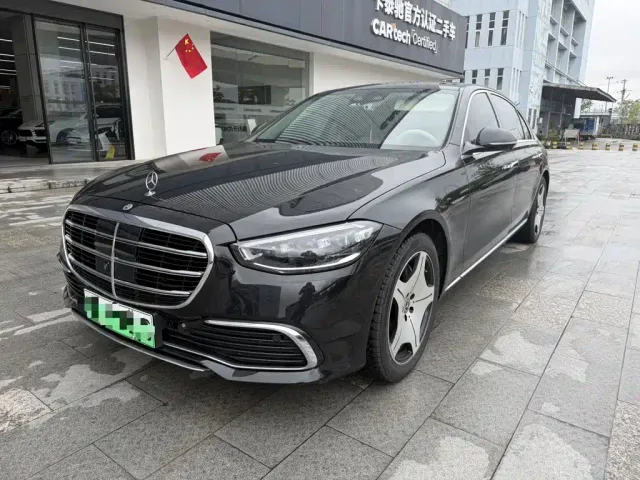 Фотография автомобиля — Mercedes-Benz S-Class