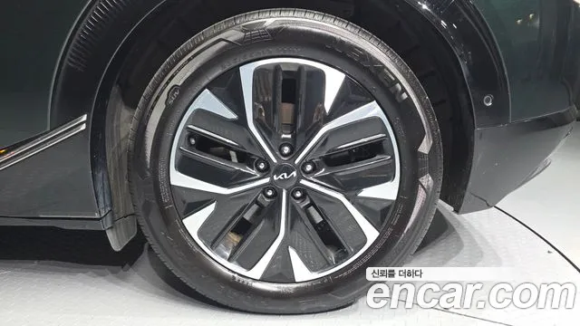Kia EV6 — Фото автомобиля 21