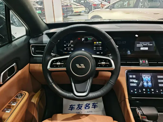 Li Auto ONE — Фото автомобиля 9