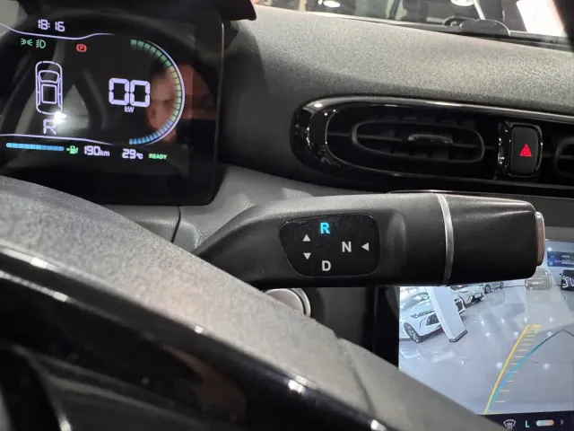 Leapmotor T03 — Фото автомобиля 21