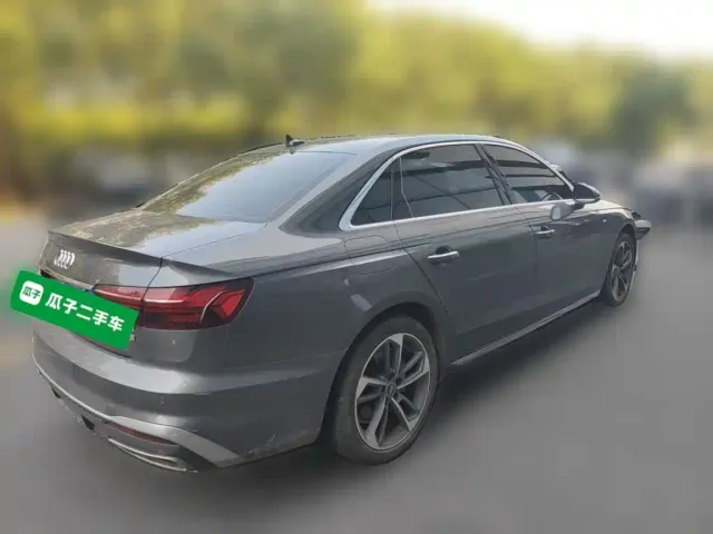 Audi A4L — Фото автомобиля 6