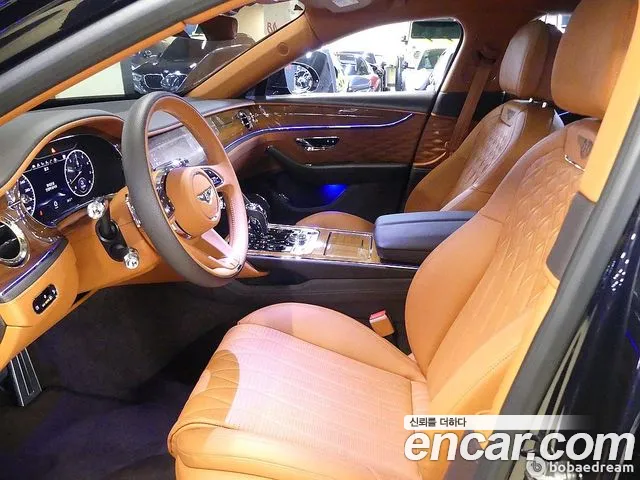 Bentley Flying Spur — Фото автомобиля 8