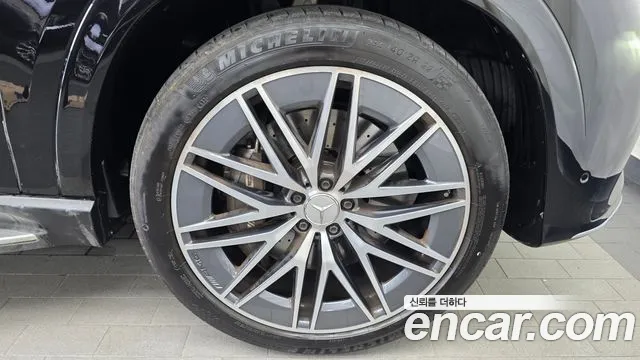 Mercedes-Benz GLE-Class — Фото автомобиля 19