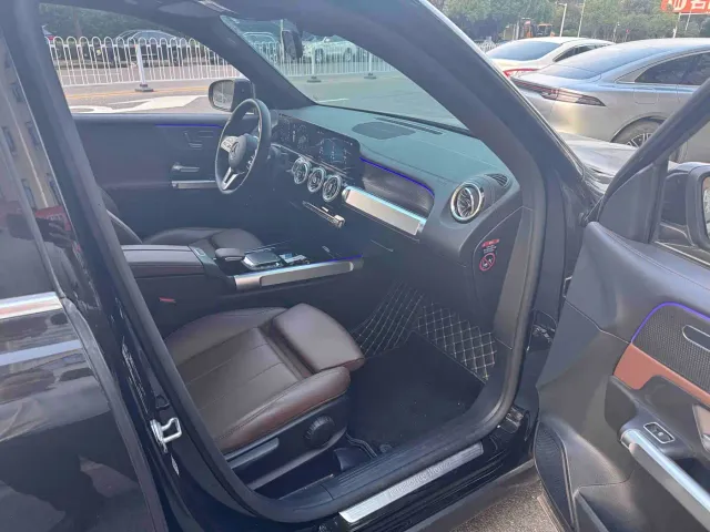 Mercedes-Benz GLB-Class — Фото автомобиля 10