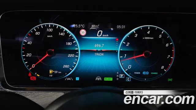 Mercedes-Benz E-Class E-класс W213 E350 4MATIC Exclusive — Фото автомобиля 8