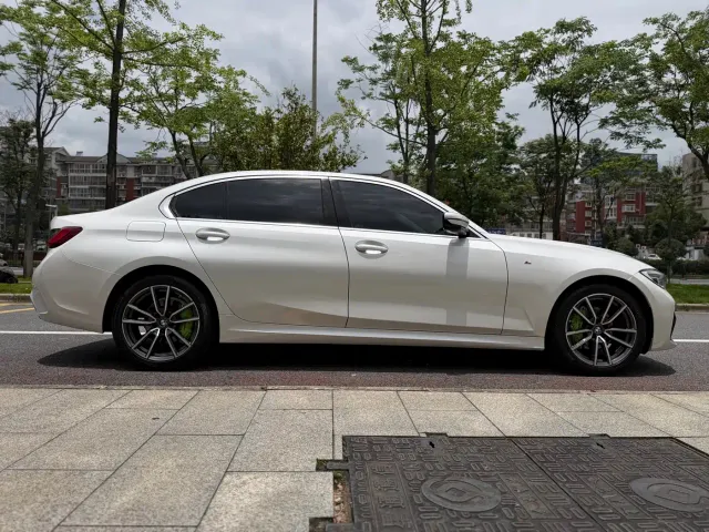 BMW 3 Series — Фото автомобиля 8
