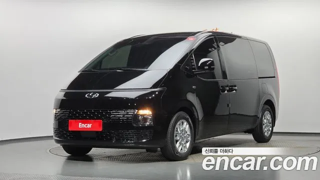 Фотография автомобиля — Hyundai Staria