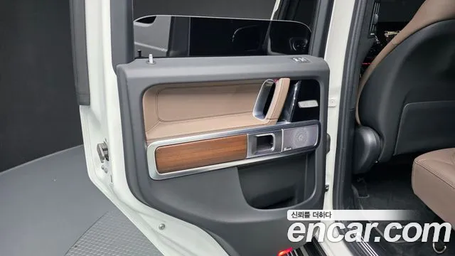 Mercedes-Benz G-Class — Фото автомобиля 25