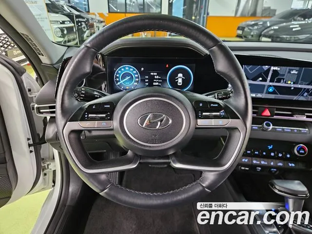 Hyundai Avante CN7 — Фото автомобиля 11