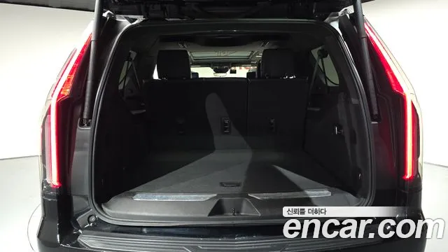 Cadillac Escalade — Фото автомобиля 27