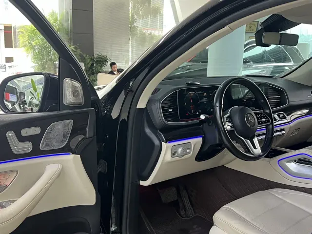 Mercedes-Benz GLE-Class — Фото автомобиля 9