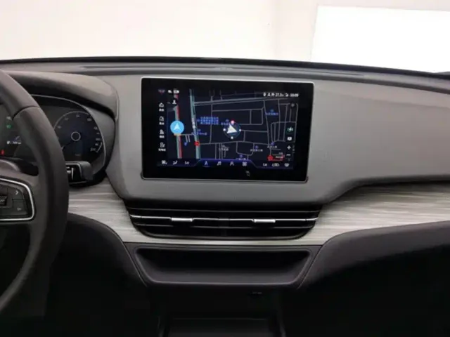 Hongqi E-QM5 — Фото автомобиля 13