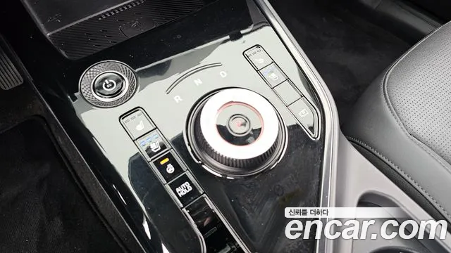 Kia Niro — Фото автомобиля 9