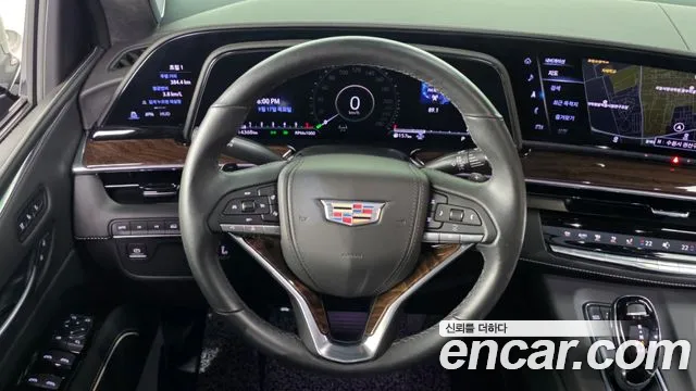 Cadillac Escalade Generation 5 — Фото автомобиля 13