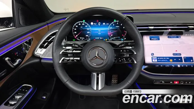 Mercedes-Benz E-Class — Фото автомобиля 4