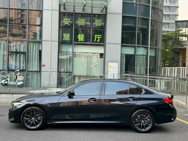 BMW 3 Series — Фото автомобиля 3