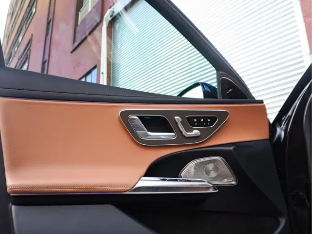 Mercedes-Benz E-Class — Фото автомобиля 13